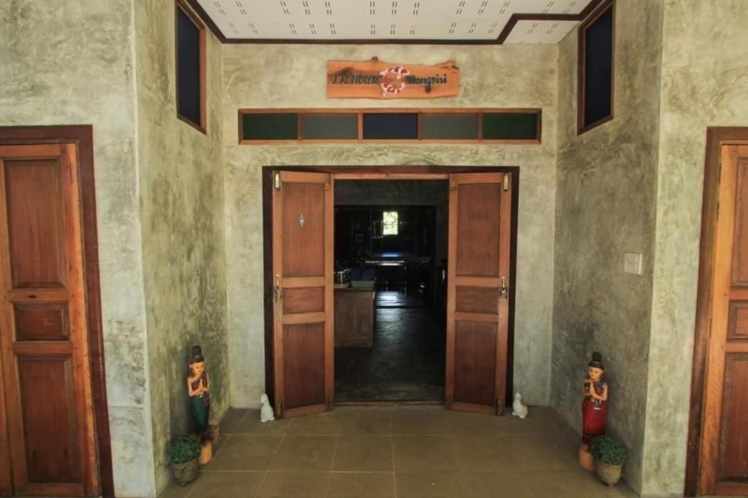 Baanyaiguesthouse Koh Mak Esterno foto